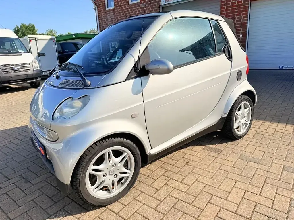 Gebraucht Smart ForTwo Cabrio Passion 61 PS (44 kW) 2003 Silber Cabrio