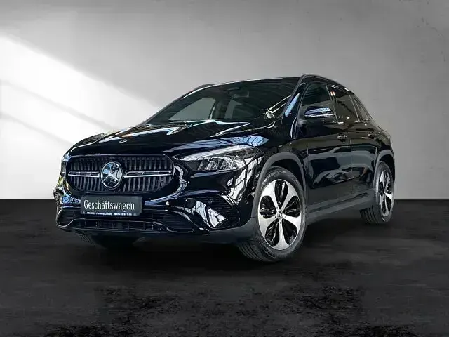 Gebraucht Mercedes GLA200 Progressive 163 PS (119 kW) 2026 Schwarz SUV