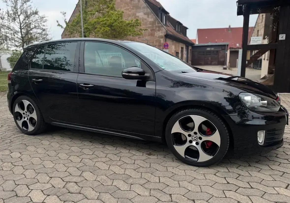 Gebraucht VW Golf VI GTI 211 PS (155 kW) 2010 Schwarz Limousine
