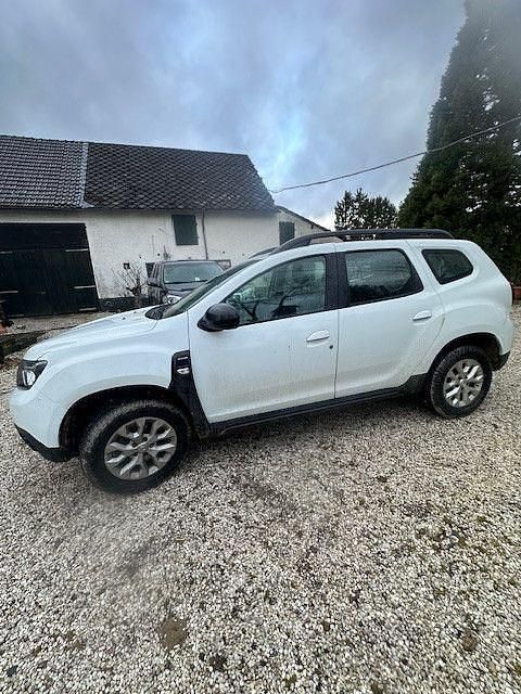 Gebraucht Dacia Duster 114 PS (83 kW) 2022 Weiß SUV
