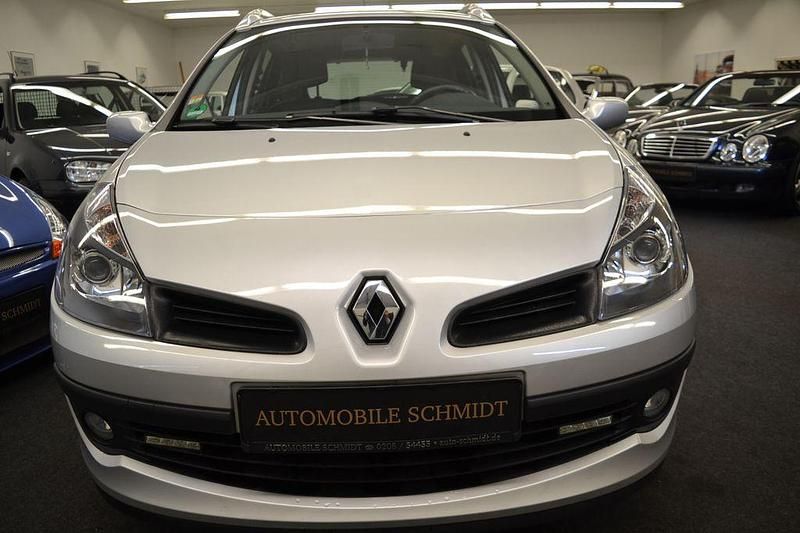Gebraucht Renault Clio II Dynamique 101 PS (74 kW) 2008 Grau Limousine