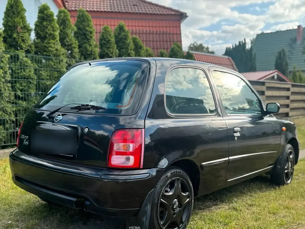 Gebraucht Nissan Micra 58 PS (42 kW) 2001 Schwarz Kleinwagen
