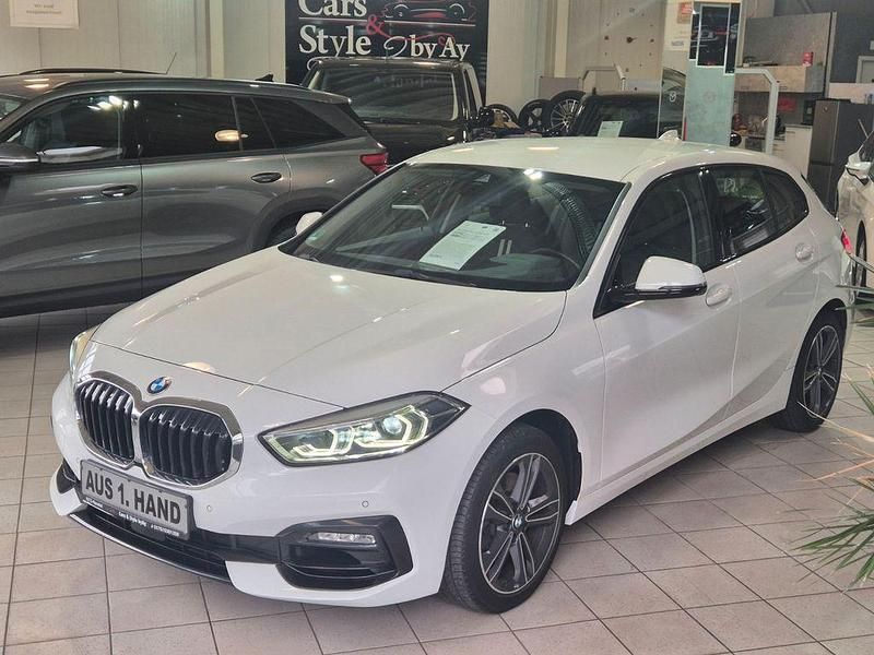 Weiß Gebraucht 2021 BMW 116 Sport Line Kleinwagen | 19.999 € (Fairer Preis) - Bild 1/4
