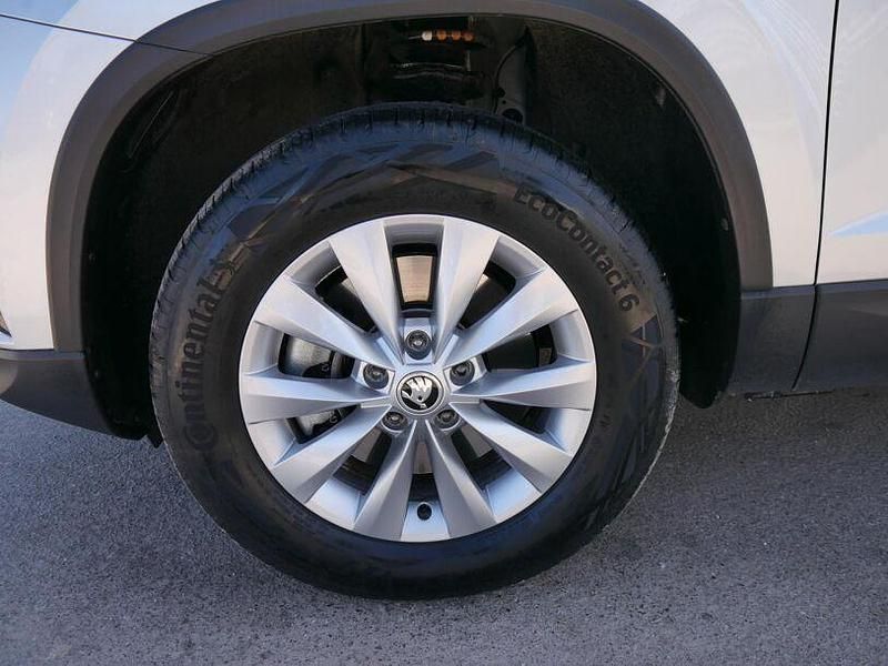 Gebraucht Skoda Karoq Selection 150 PS (110 kW) 2025 Brilliant silver metallic (metallic) SUV