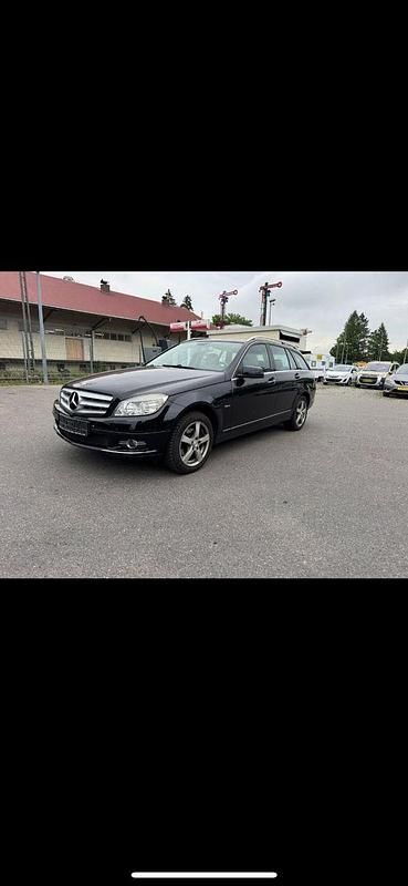 Second-hand Mercedes C180 Elegance 156 CP (114 kW) 2010 Negru Break