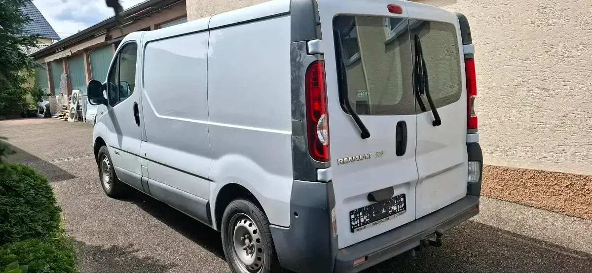 Gebraucht Renault Trafic 2010 Weiß Van / Kleinbus