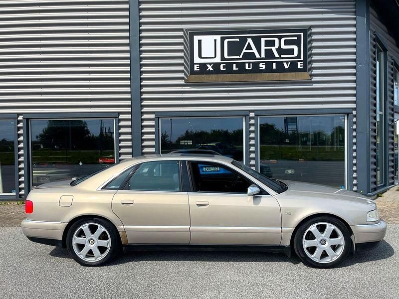 Gebraucht Audi S8 Sport 360 PS (264 kW) 2000 Beige Limousine