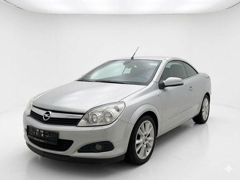 Gebraucht Opel Astra Cabriolet 140 PS (102 kW) 2007 Silber Cabrio