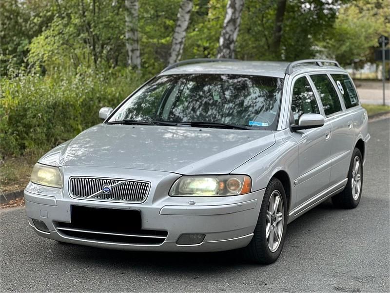 Silber Gebraucht 2004 Volvo V70 Kombi | 1.350 € (Fairer Preis) - Bild 1/4