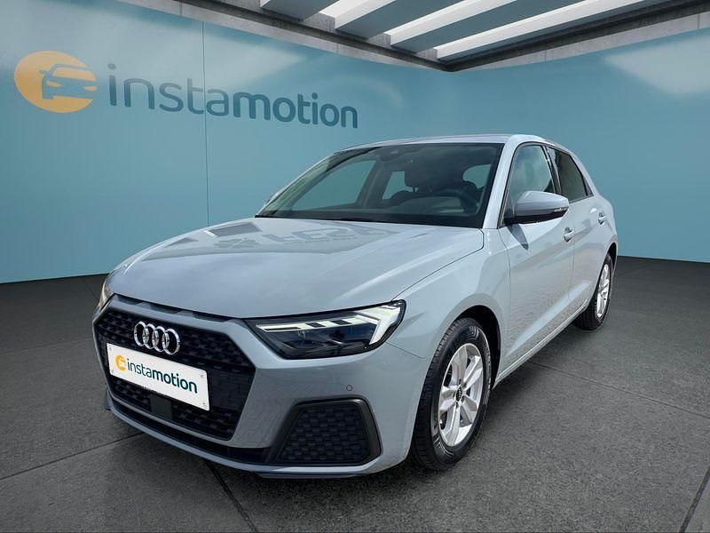 Grau Gebraucht 2024 Audi A1 Sportback Kleinwagen | 24.649 € (Guter Preis) - Bild 1/4