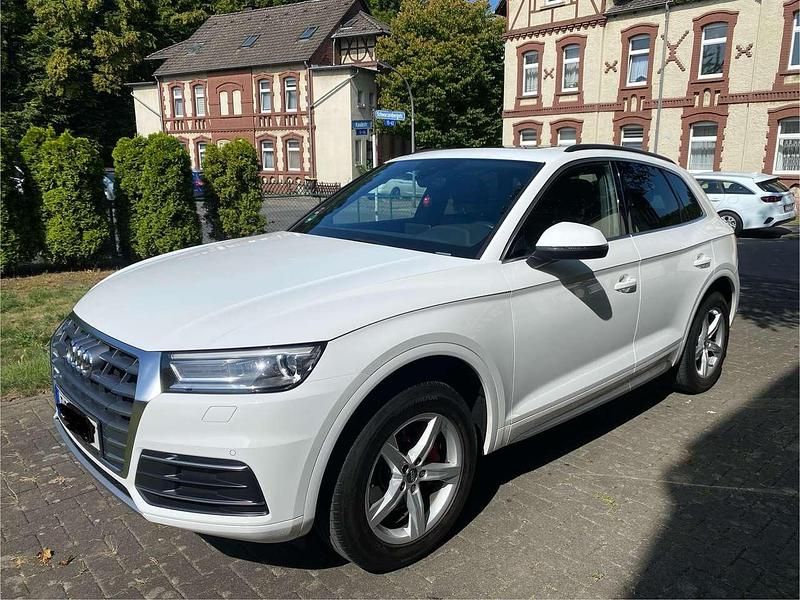 Weiß Gebraucht 2018 Audi Q5 SUV | 22.999 € (Etwas zu teuer) - Bild 1/4