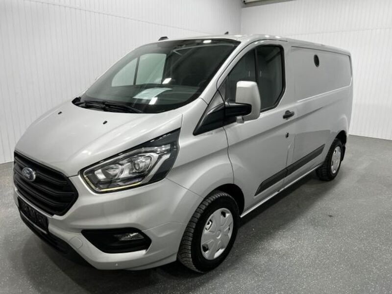 Polarsilber (pnzjb0) (metallic) Gebraucht 2020 Ford 300 Van | 14.290 € - Bild 1/4
