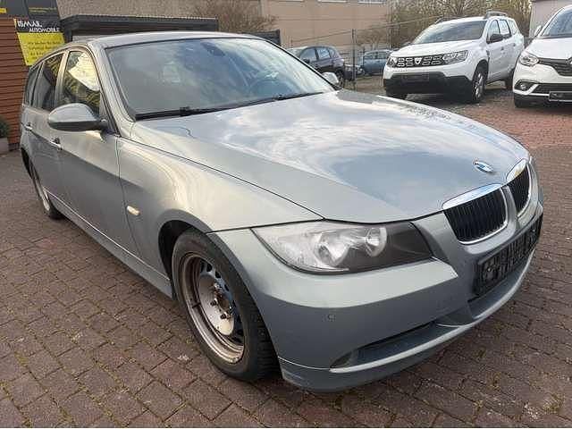 Gebraucht BMW 320 150 PS (110 kW) 2006 Arktis Kombi