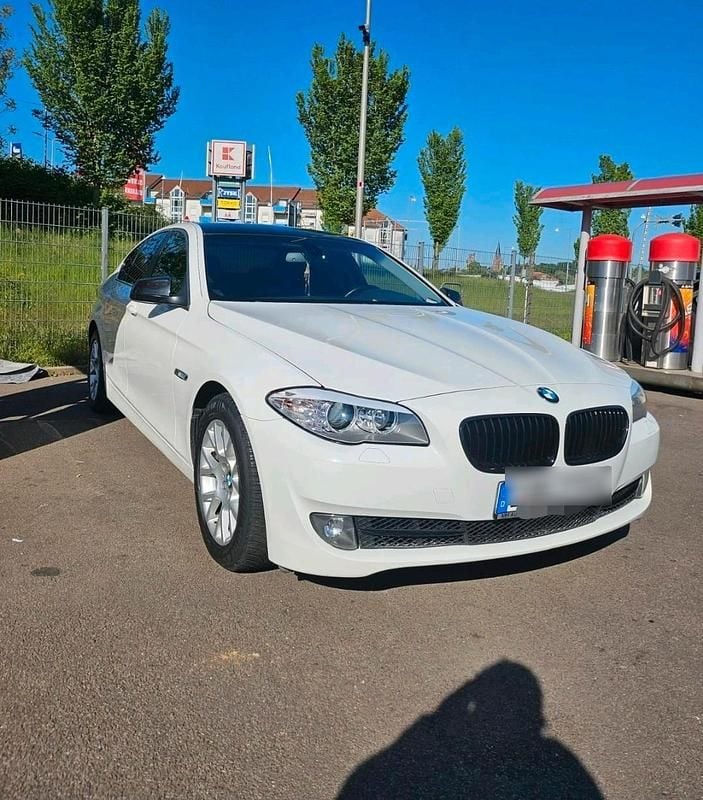 Weiß Gebraucht 2010 BMW 535 Limousine | 14.900 € (Etwas zu teuer) - Bild 1/4