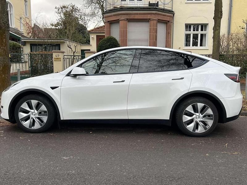 Gebraucht Tesla Model Y 378 kW (514 PS) 2023 Weiß SUV