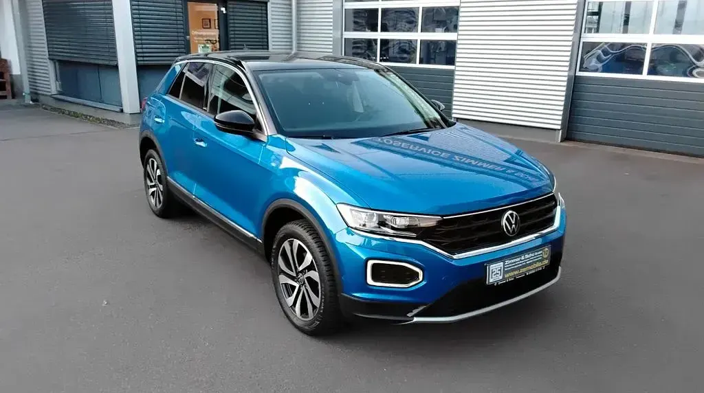 Gebraucht VW T-Roc Active 150 PS (110 kW) 2021 Ravennablau SUV