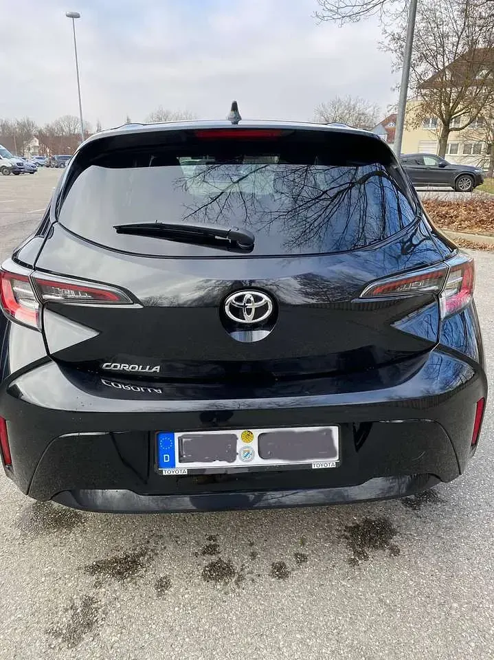 Gebraucht Toyota Corolla Team 116 PS (85 kW) 2021 Schwarz Limousine