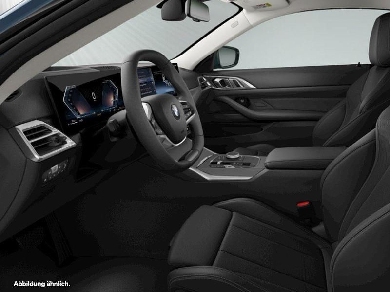 Gebraucht BMW 420 184 PS (135 kW) 2025 Arctic race blue metallic Coupé