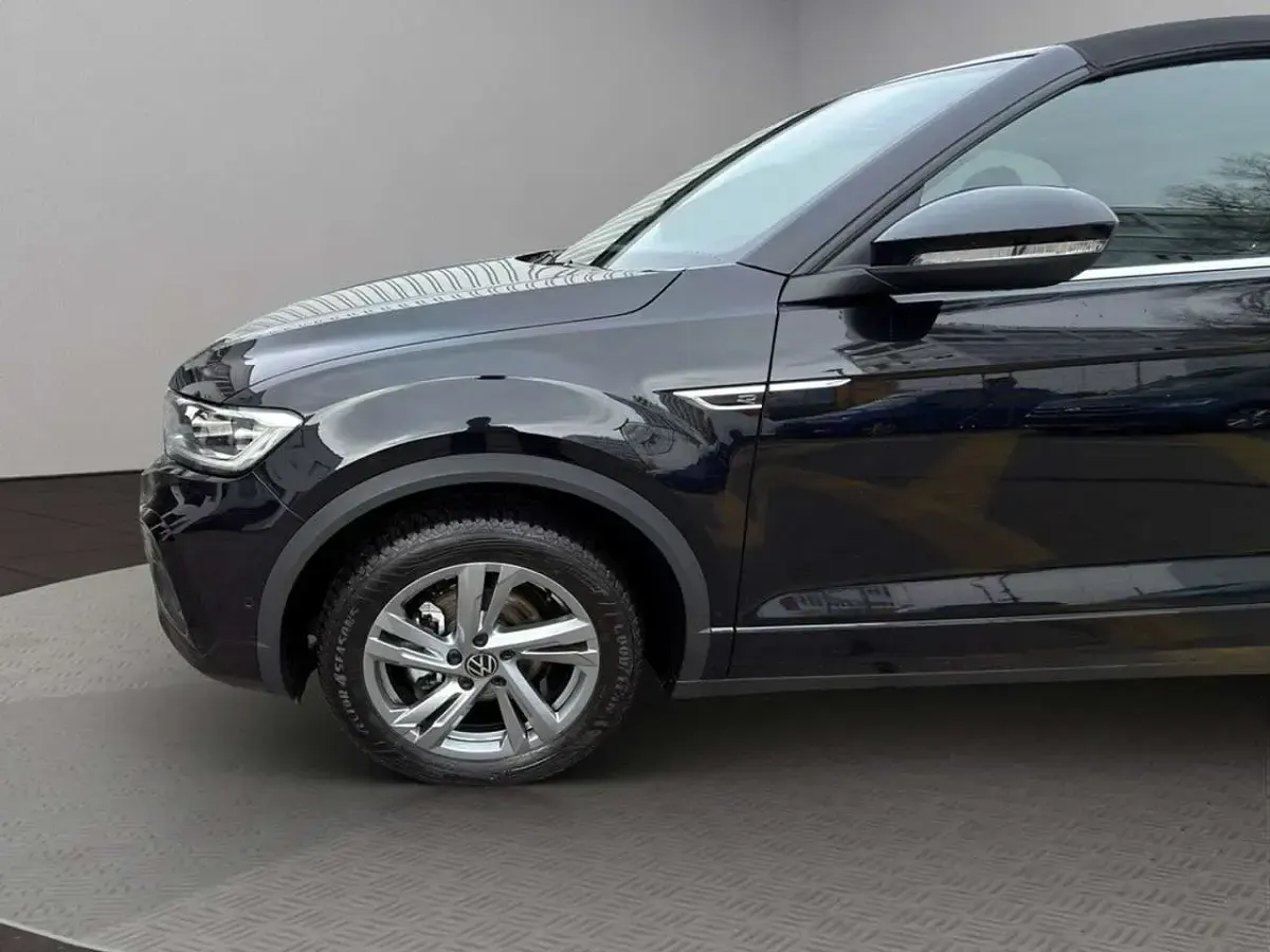 Gebraucht VW T-Roc Cabriolet R-line 150 PS (110 kW) 2025 Schwarz Cabrio