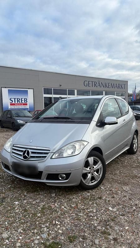 Gebraucht Mercedes A160 95 PS (69 kW) 2010 Silber Kleinwagen