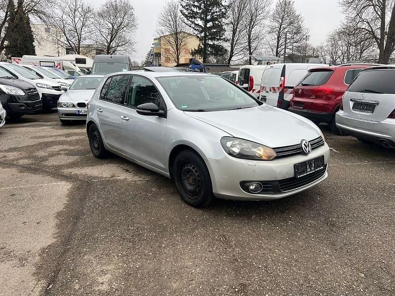 Silber Gebraucht 2011 VW Golf Style Limousine | 3.900 € (Fairer Preis) - Bild 1/4