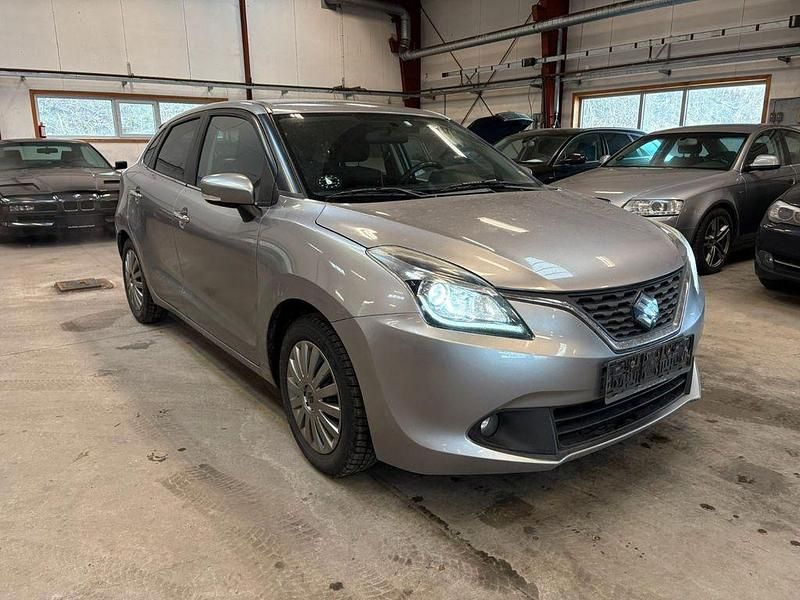 Gebraucht Suzuki Baleno Exclusive 90 PS (66 kW) 2017 Grau Kleinwagen