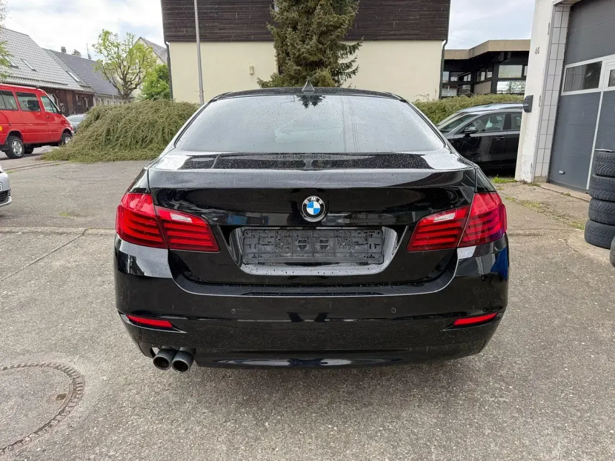 Gebraucht BMW 520 Performance 184 PS (135 kW) 2014 Schwarz Limousine