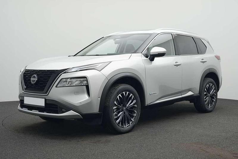 Neu Nissan X-Trail Tekna 204 PS (150 kW) 2026 New silver (m) black SUV