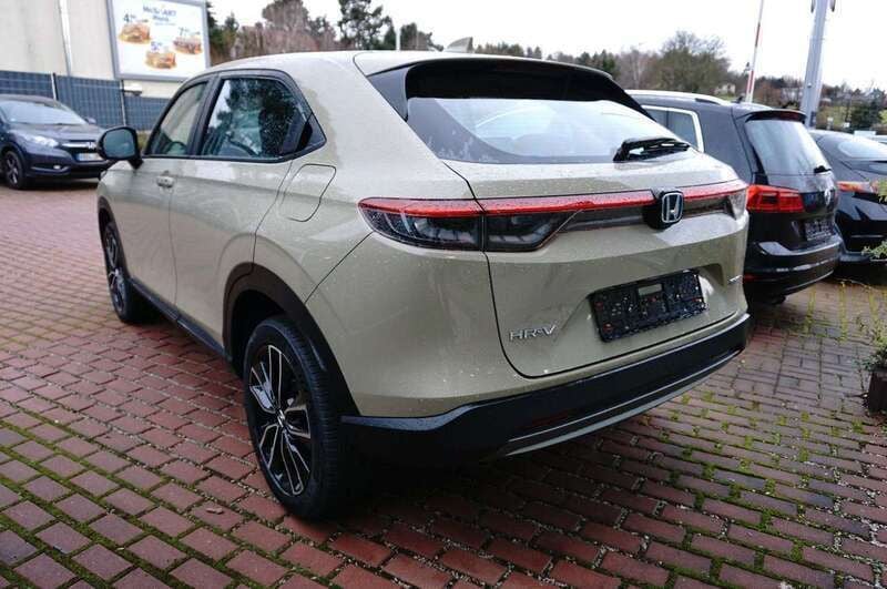 Gebraucht Honda HR-V Elegance 107 PS (78 kW) 2024 Sand khaki SUV
