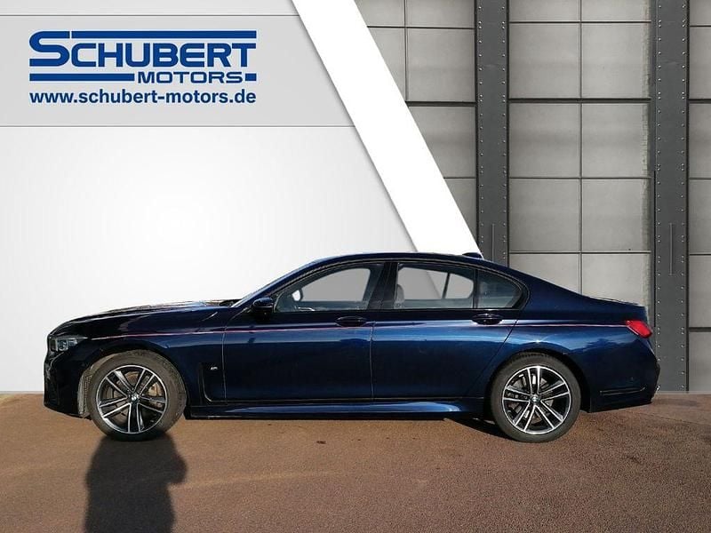 Gebraucht BMW 730 Sport Line 286 PS (210 kW) 2020 Bmw individual tansanitblau Limousine