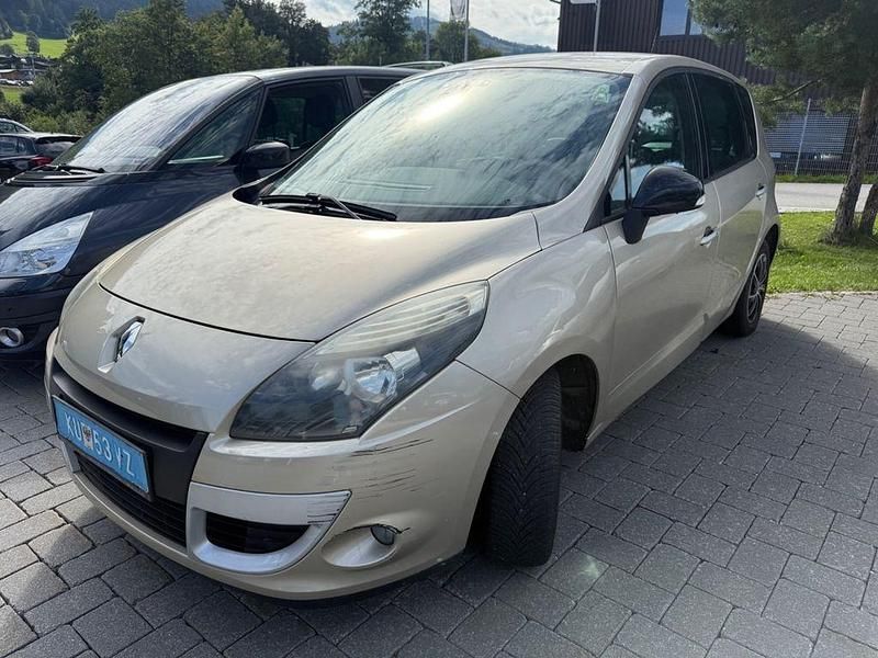 Beige Gebraucht 2011 Renault Scénic III Expression Van / Kleinbus | 1.350 € (Superpreis) - Bild 1/4