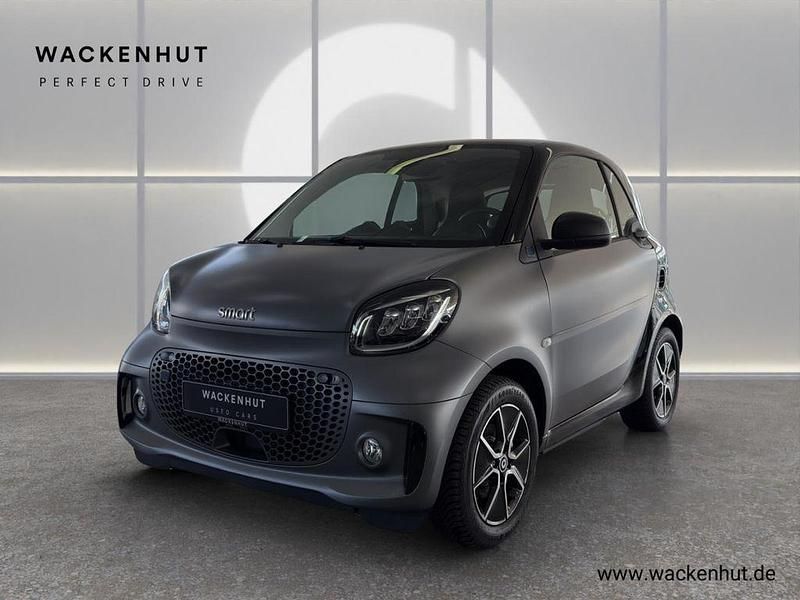 Schwarz Gebraucht 2024 Smart ForTwo Electric Drive Passion Exclusive Coupé | 14.790 € (Fairer Preis) - Bild 1/4