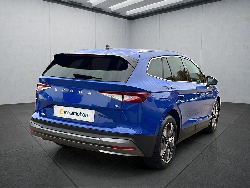 Blau Gebraucht 2024 Skoda Enyaq iV Loft SUV | 42.149 € (Fairer Preis) - Bild 1/4