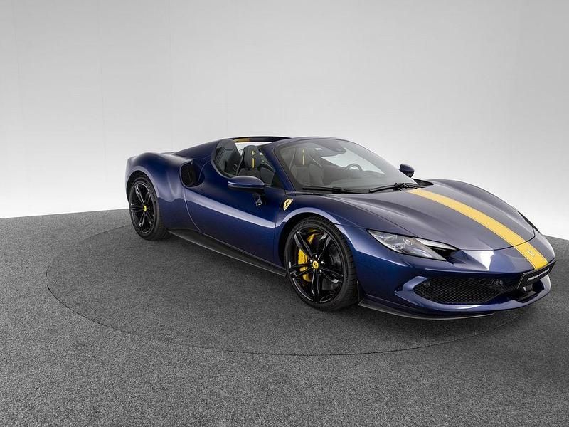 Gebraucht Ferrari 296 829 PS (609 kW) 2024 Blau Cabrio