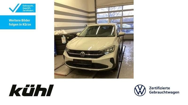 Gebraucht VW Taigo Basis 95 PS (69 kW) 2023 Grau SUV