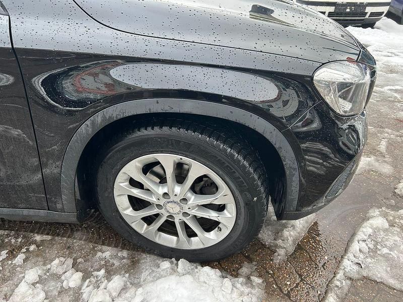 Gebraucht Mercedes GLA180 109 PS (80 kW) 2017 Schwarz SUV