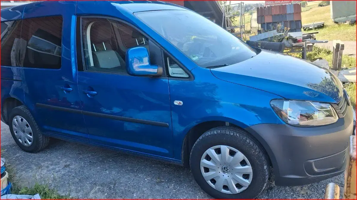 Gebraucht VW Caddy 105 PS (77 kW) 2011 Blau Van / Kleinbus
