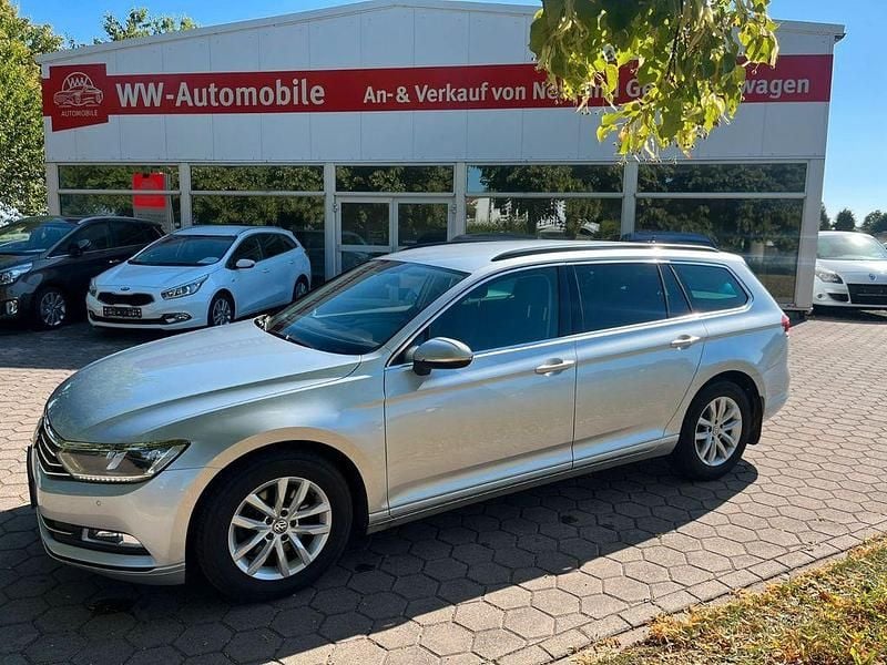 Silber Gebraucht 2015 VW Passat Comfortline Limousine | 9.999 € (Superpreis) - Bild 1/4