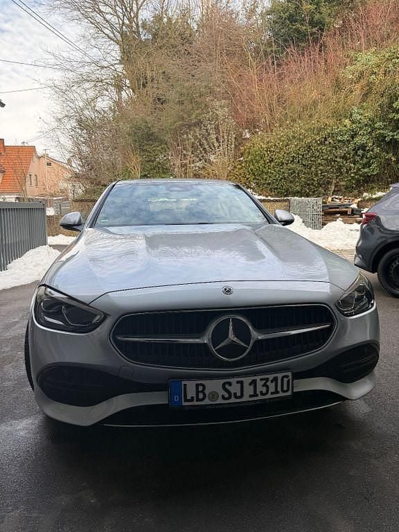 Silber Gebraucht 2022 Mercedes C200 Limousine | 23.900 € (Superpreis) - Bild 1/4