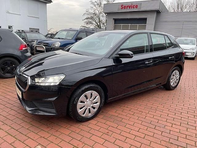 Gebraucht Skoda Fabia Active 95 PS (69 kW) 2022 Schwarzmagic perleffek Limousine