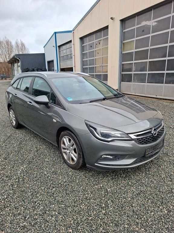 Gebraucht Opel Astra 110 PS (80 kW) 2018 Grau Kombi