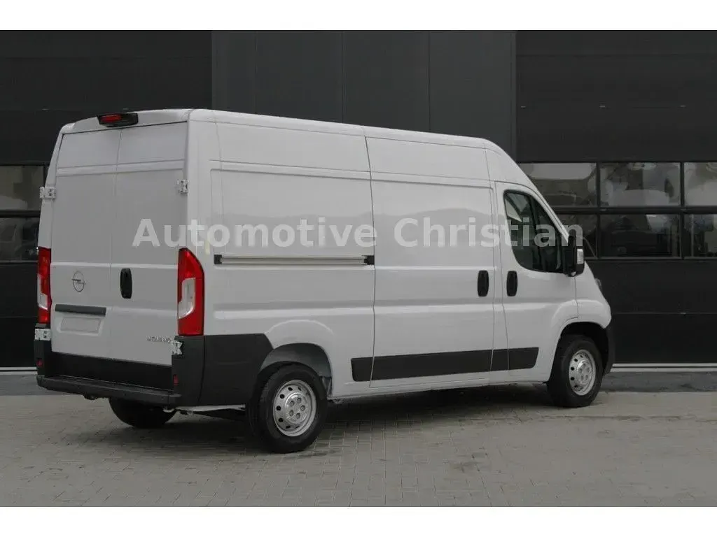 Gebraucht Opel Movano 140 PS (102 kW) 2024 Weiß Van