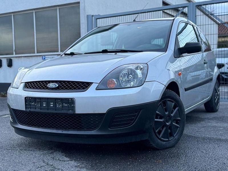 Gebraucht Ford Fiesta 60 PS (44 kW) 2007 Silber Kleinwagen