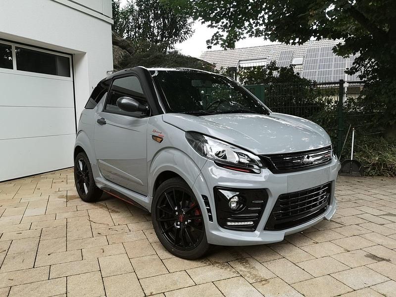 Grau Gebraucht 2023 Ligier JS50 Kleinwagen | 14.250 € (Fairer Preis) - Bild 1/4