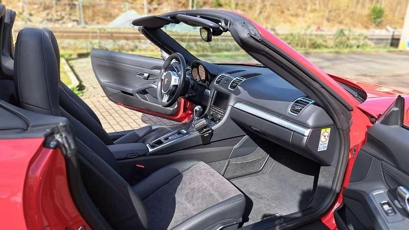 Gebraucht Porsche Boxster Basis 265 PS (194 kW) 2013 Rot Cabrio