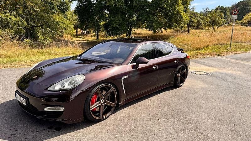 Braun Gebraucht 2010 Porsche Panamera Turbo Limousine | 36.500 € - Bild 1/4