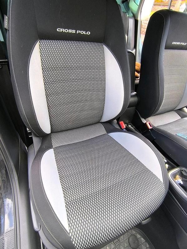 Gebraucht VW Polo Cross 105 PS (77 kW) 2011 Schwarz Kleinwagen