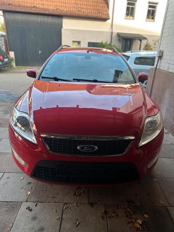 Gebraucht Ford Mondeo 145 PS (106 kW) 2008 Rot Kombi