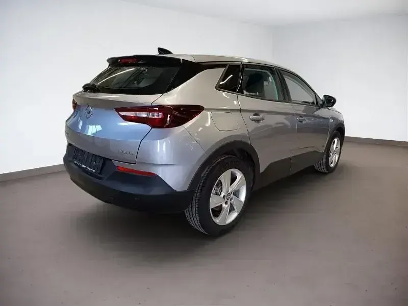 Gebraucht Opel Grandland X 181 PS (133 kW) 2021 Kontrast grau/quarz silber SUV