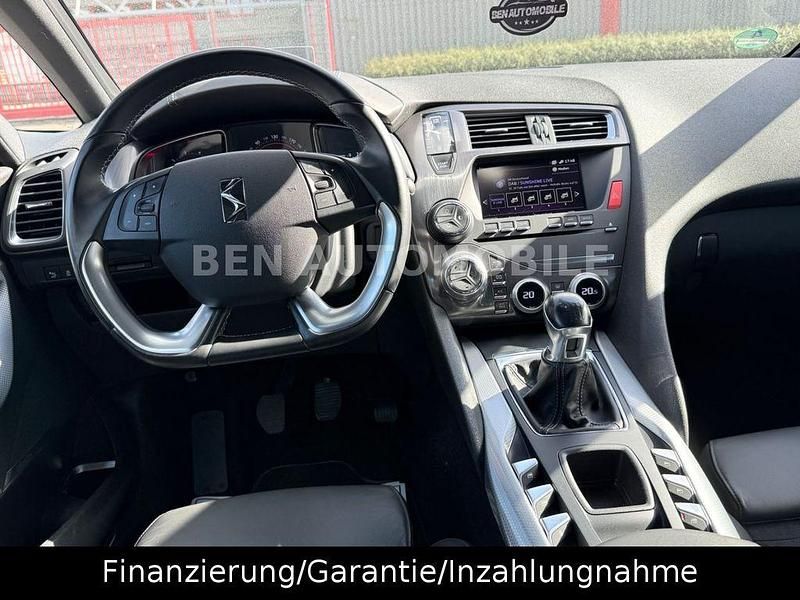 Gebraucht DS Automobiles DS5 150 PS (110 kW) 2017 Farbe encreblau oder dark blu Kleinwagen